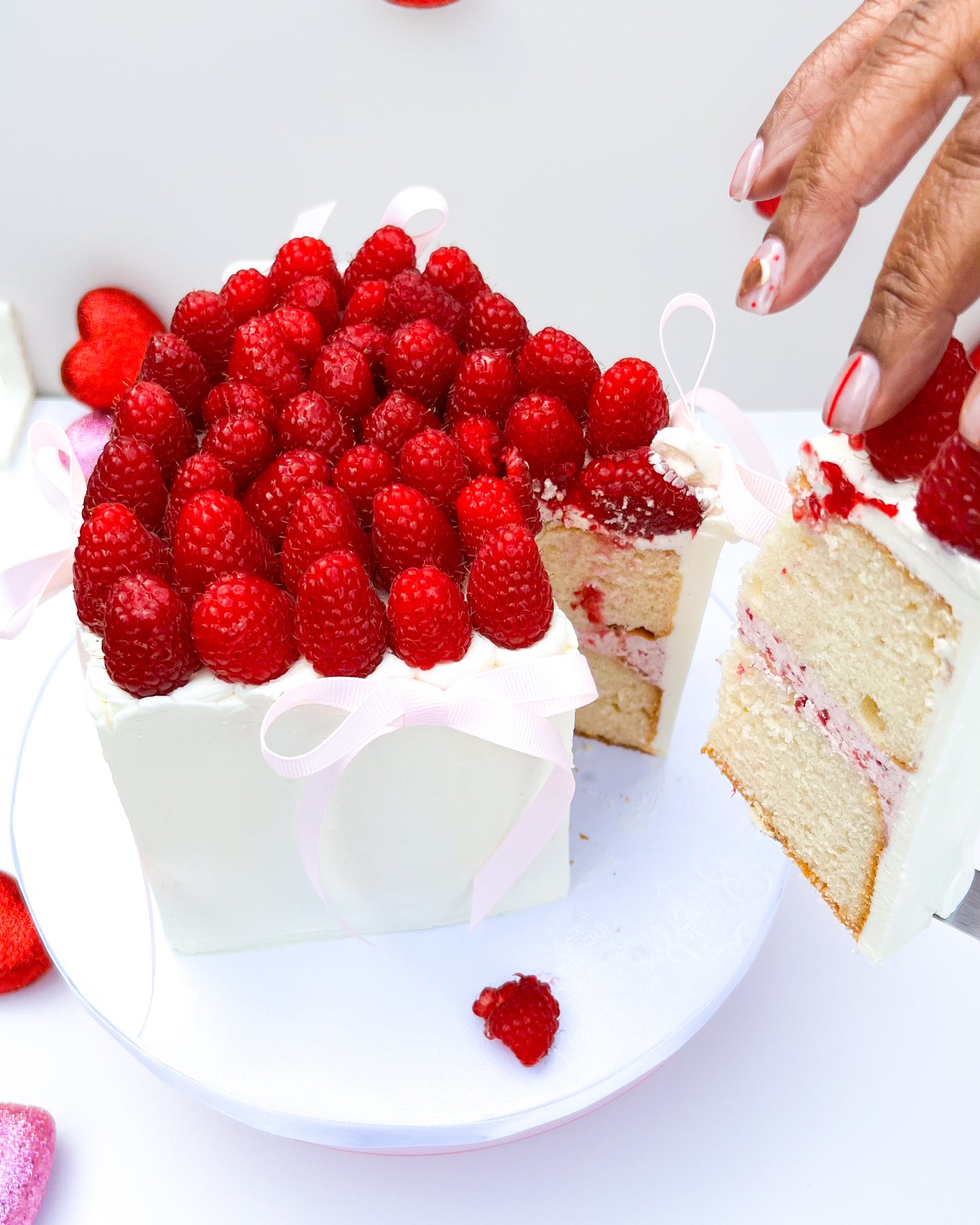 RASPBERRY HEART CAKE